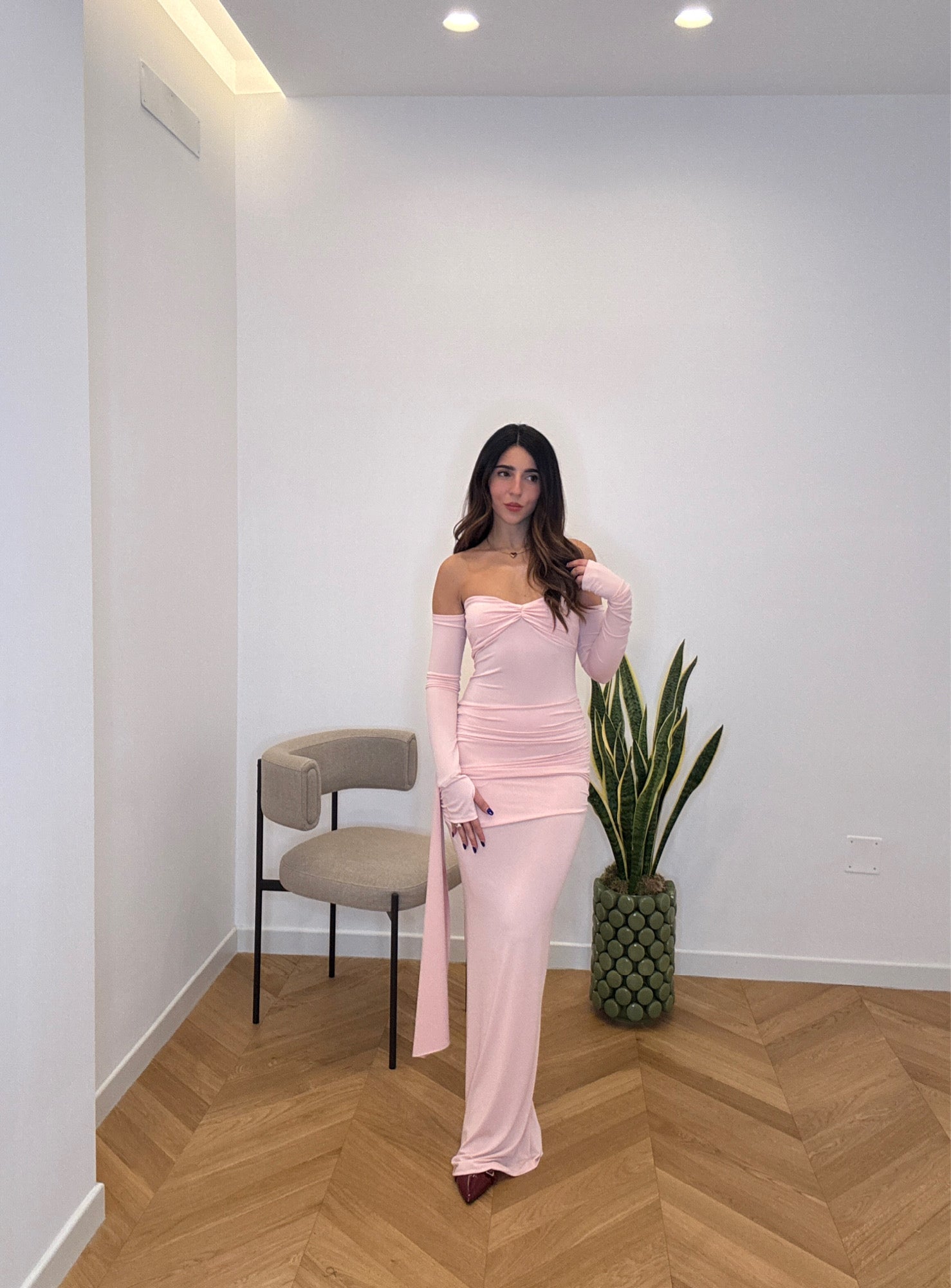 ABITO MONACO ROSA