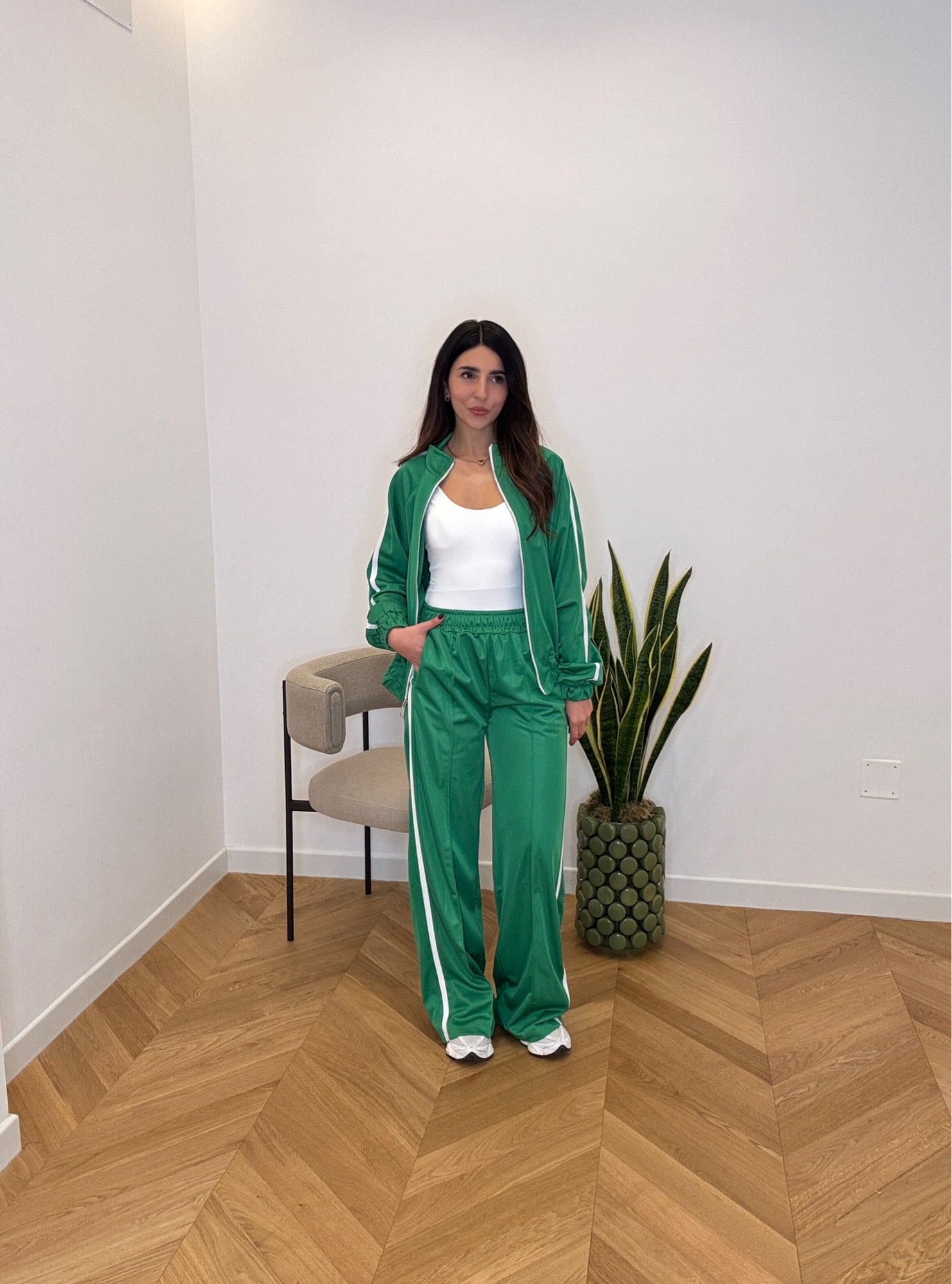 TUTA ADI VERDE