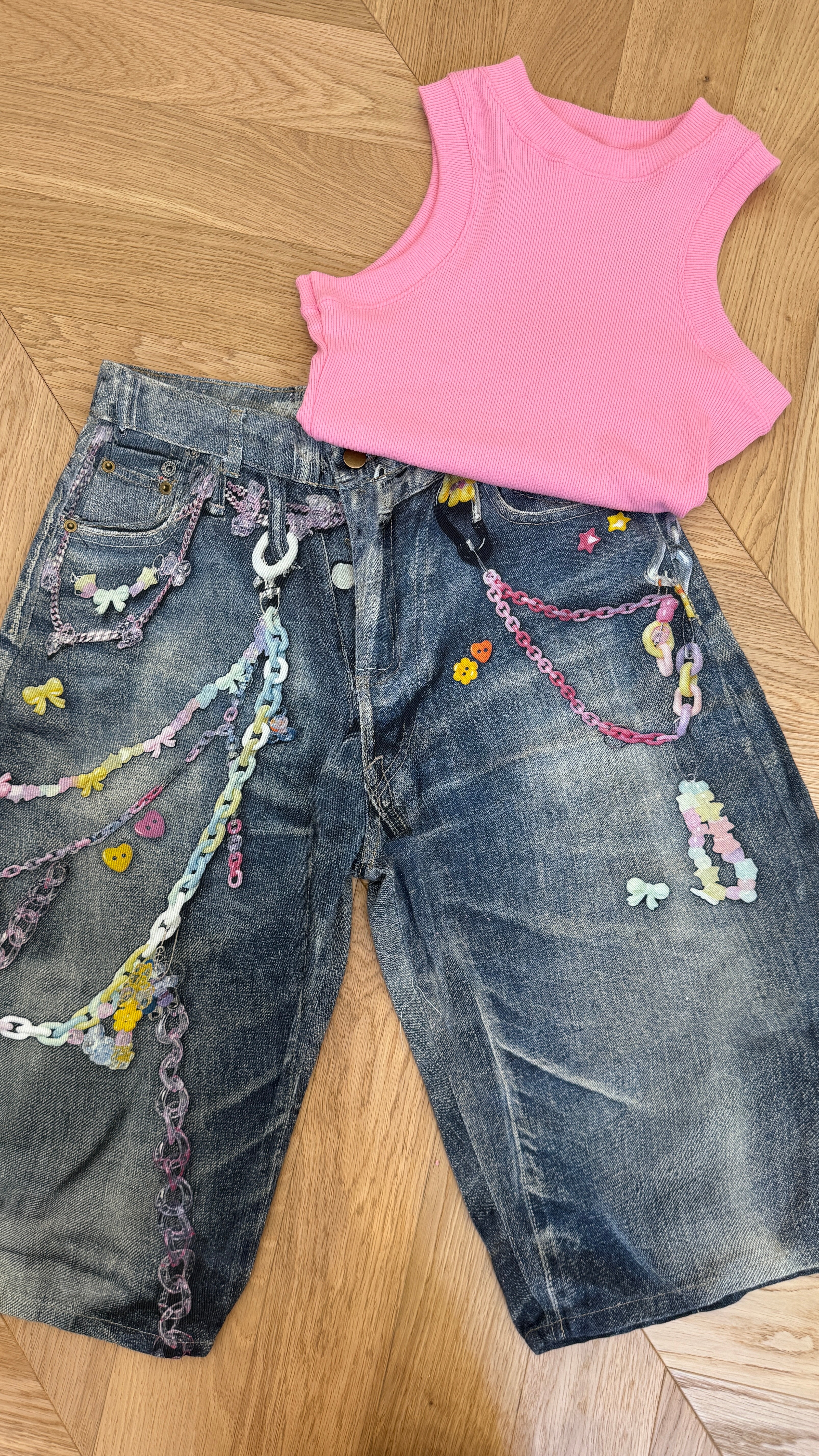 BERMUDA CHARMS